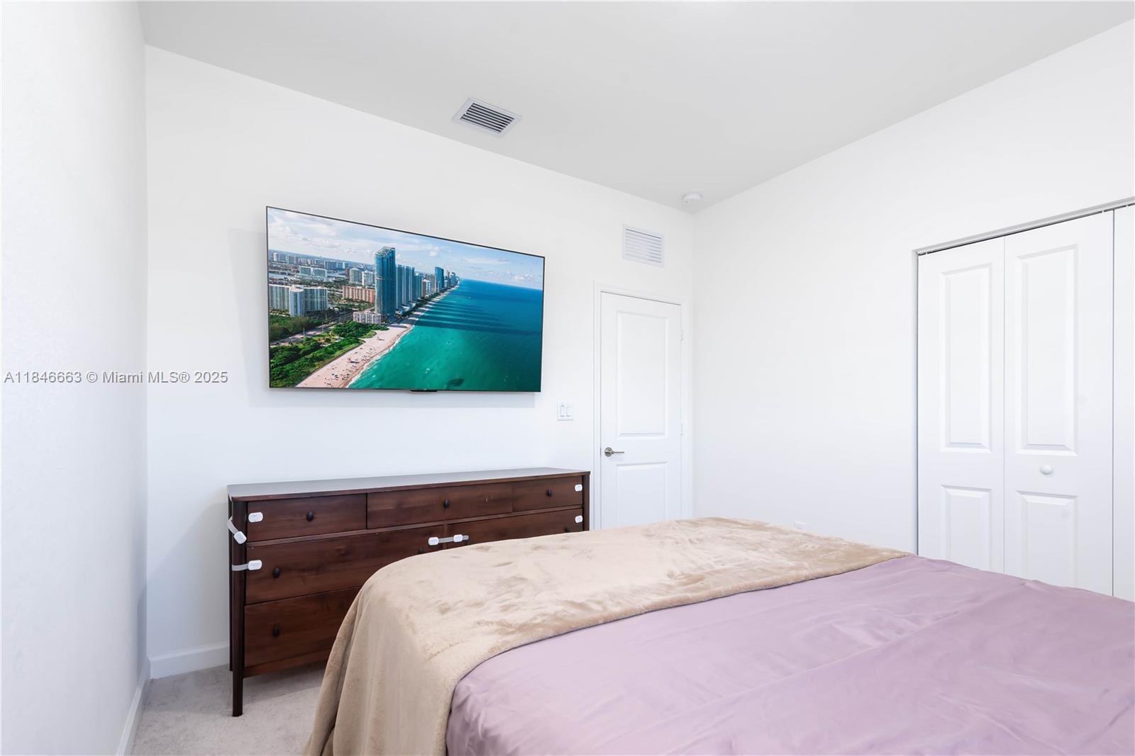 ESTATES AT SILVER PALM - Residential