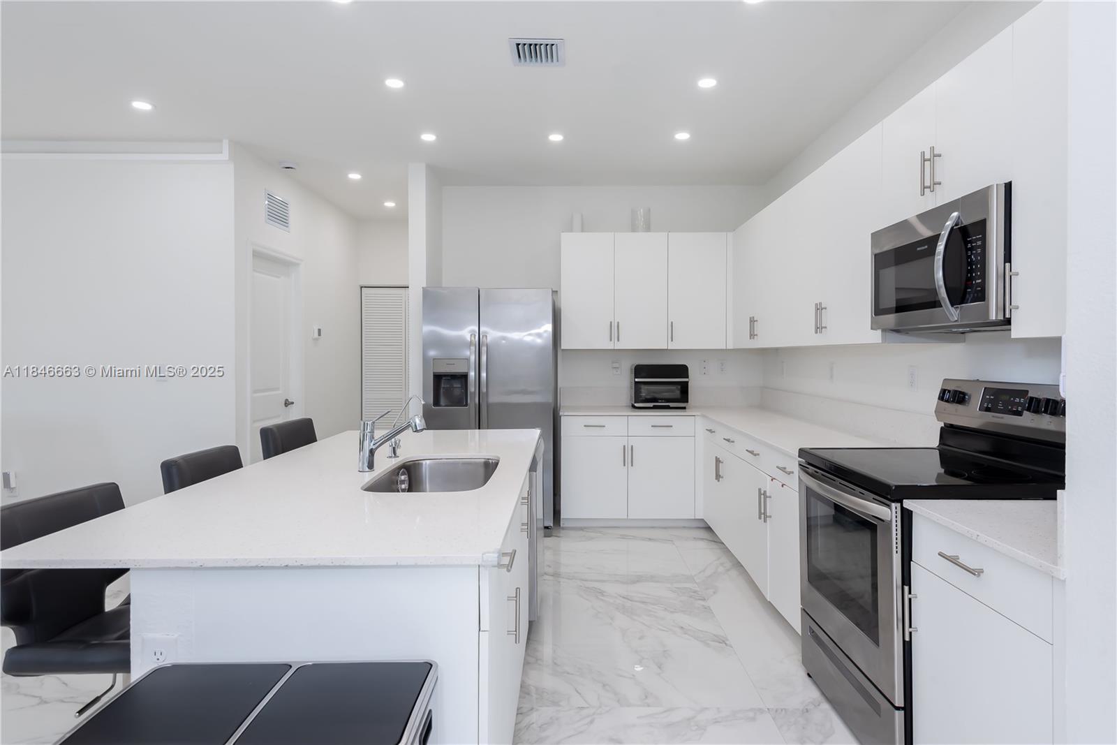 ESTATES AT SILVER PALM - Residential