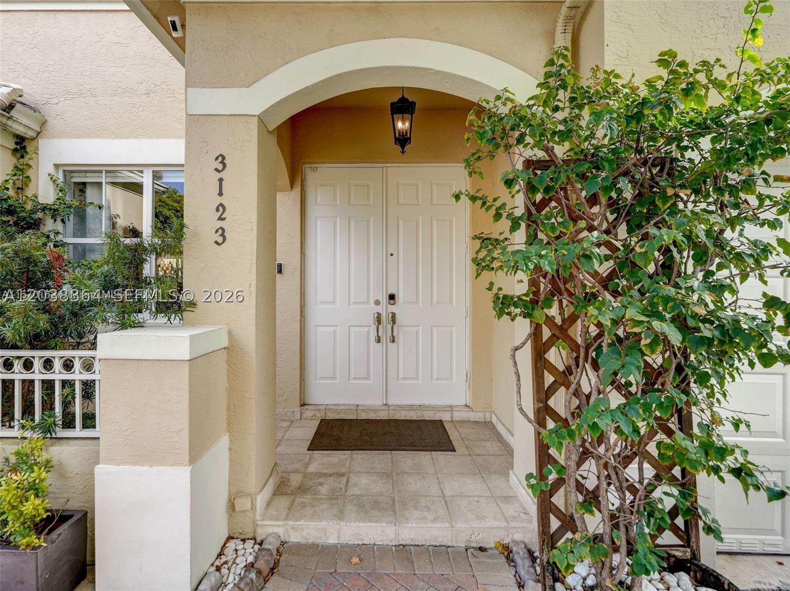 COSTA DORADA - Residential Lease