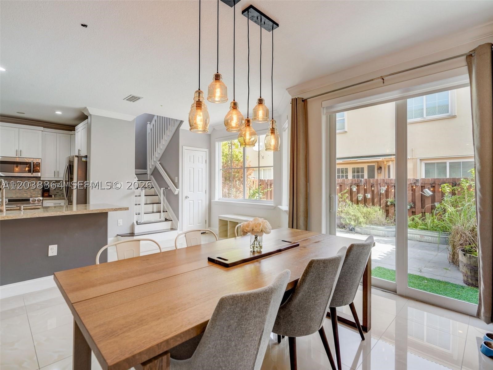 COSTA DORADA - Residential Lease