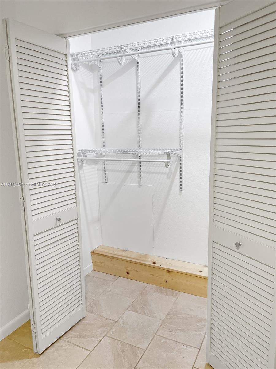 CAMINO CIRCLE CONDO - Residential Lease