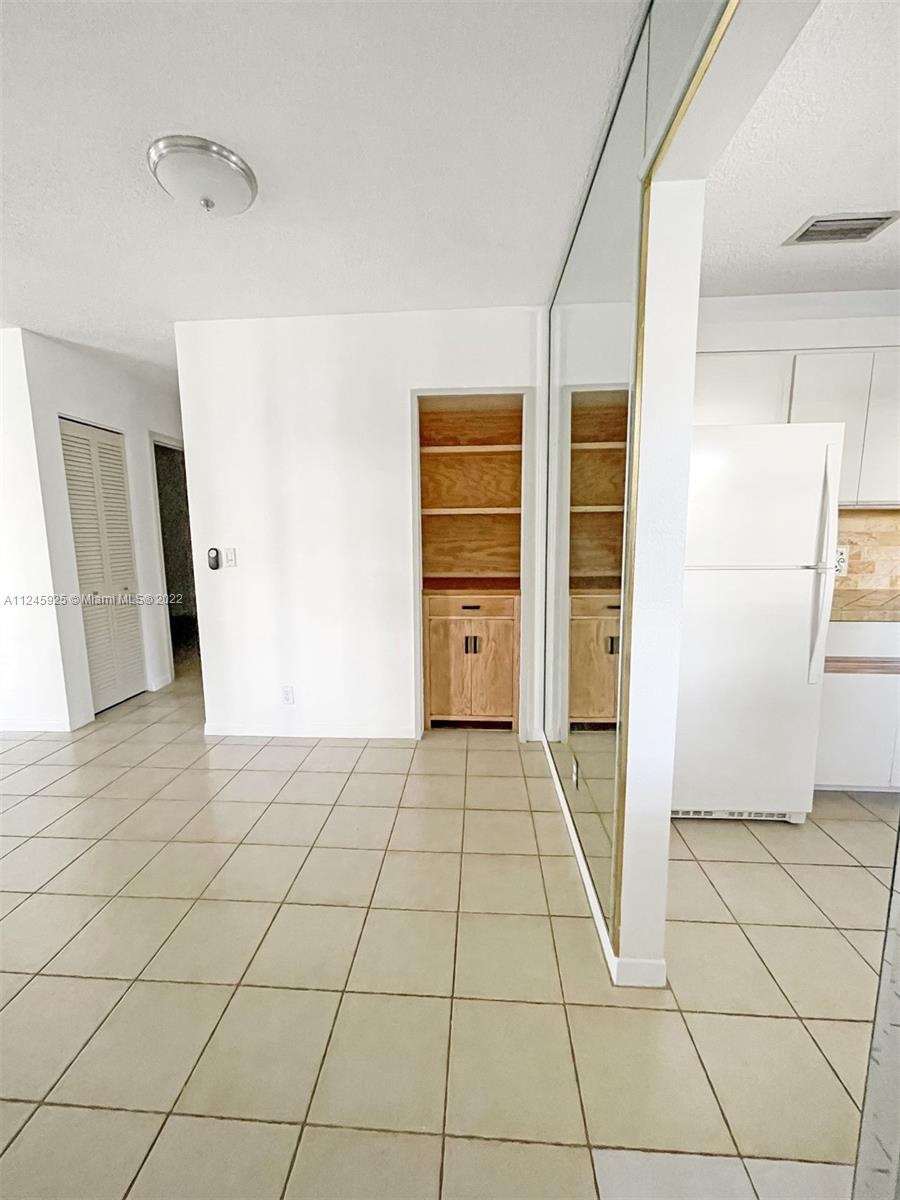 CAMINO CIRCLE CONDO - Residential Lease