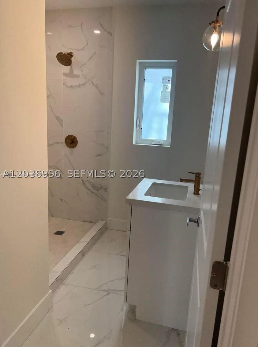 SOUTH VEDADO - Residential Lease