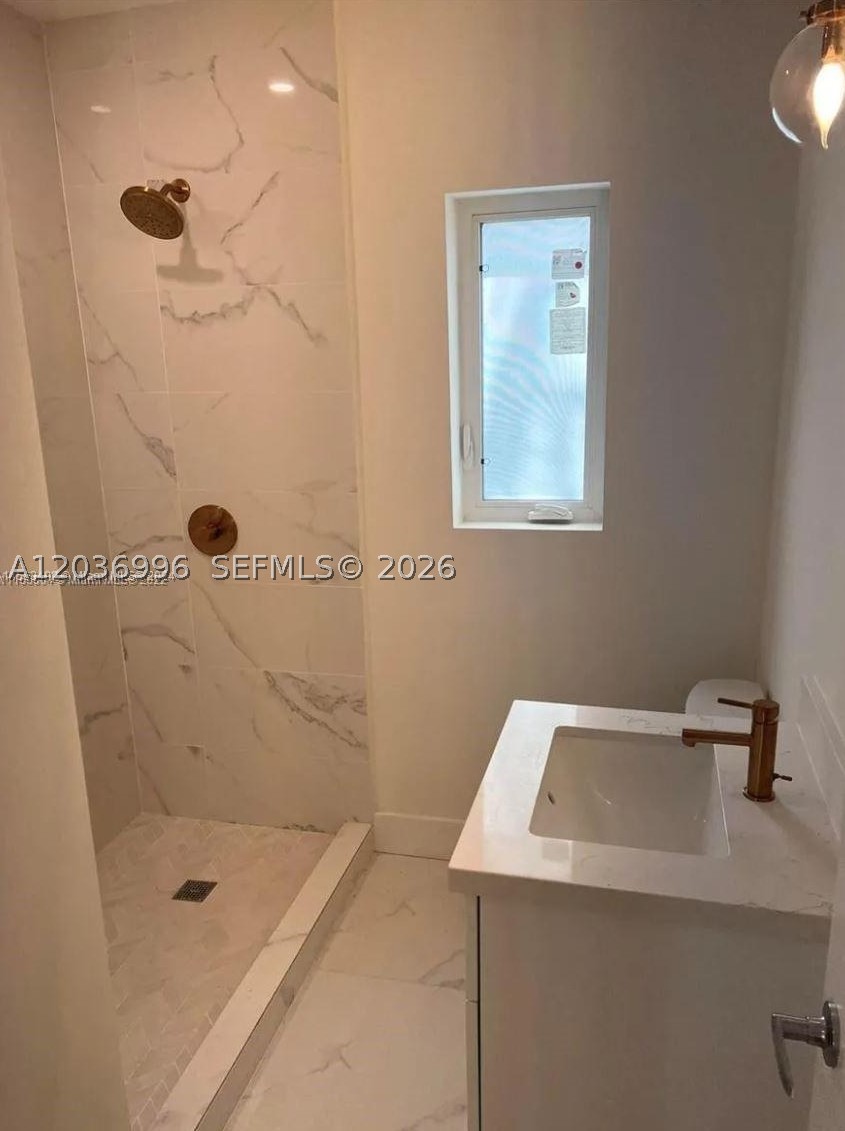 SOUTH VEDADO - Residential Lease