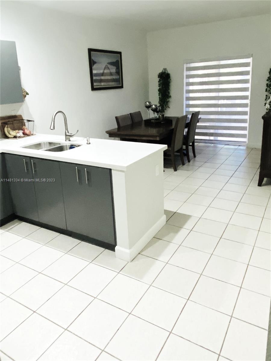 SILVER PALM HOMES - Residential