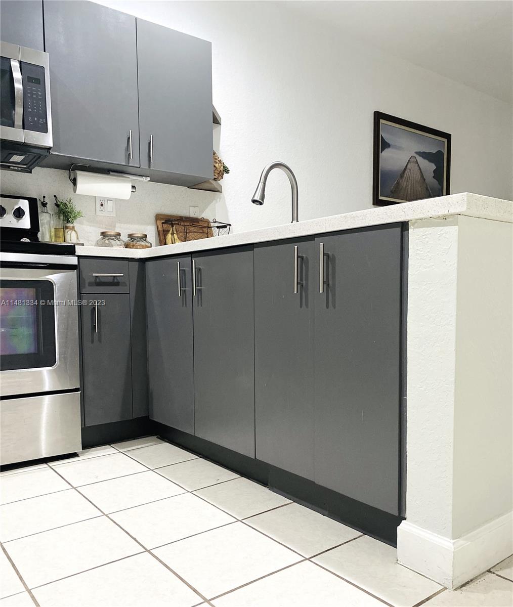 SILVER PALM HOMES - Residential