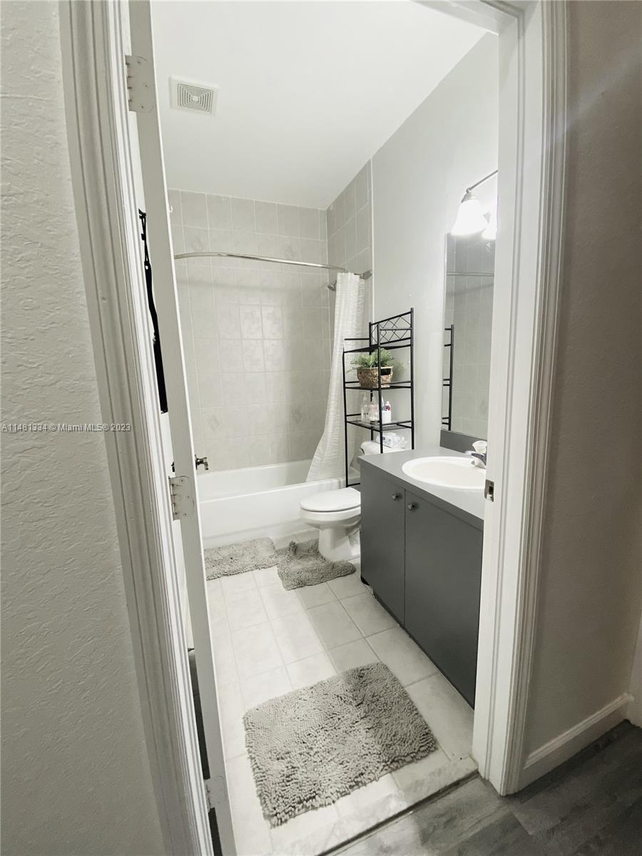 SILVER PALM HOMES - Residential