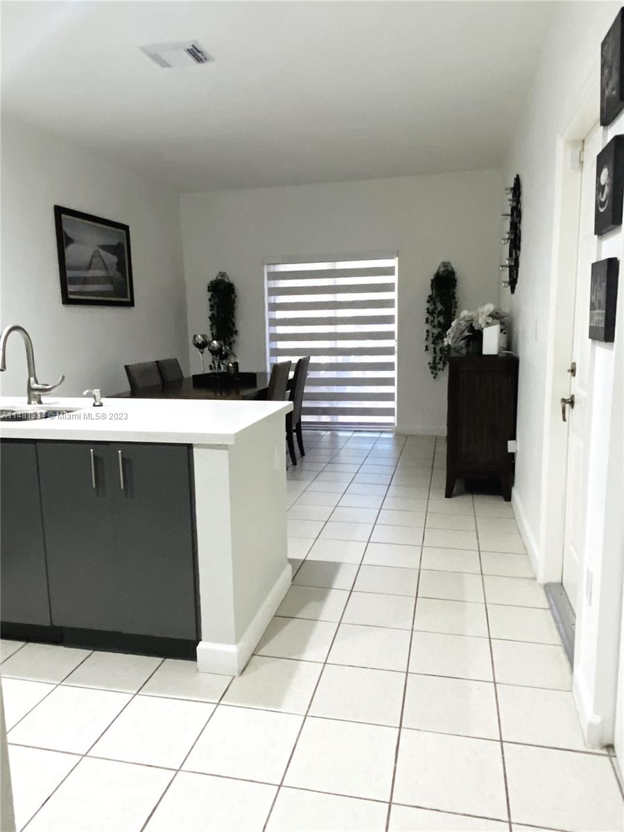 SILVER PALM HOMES - Residential