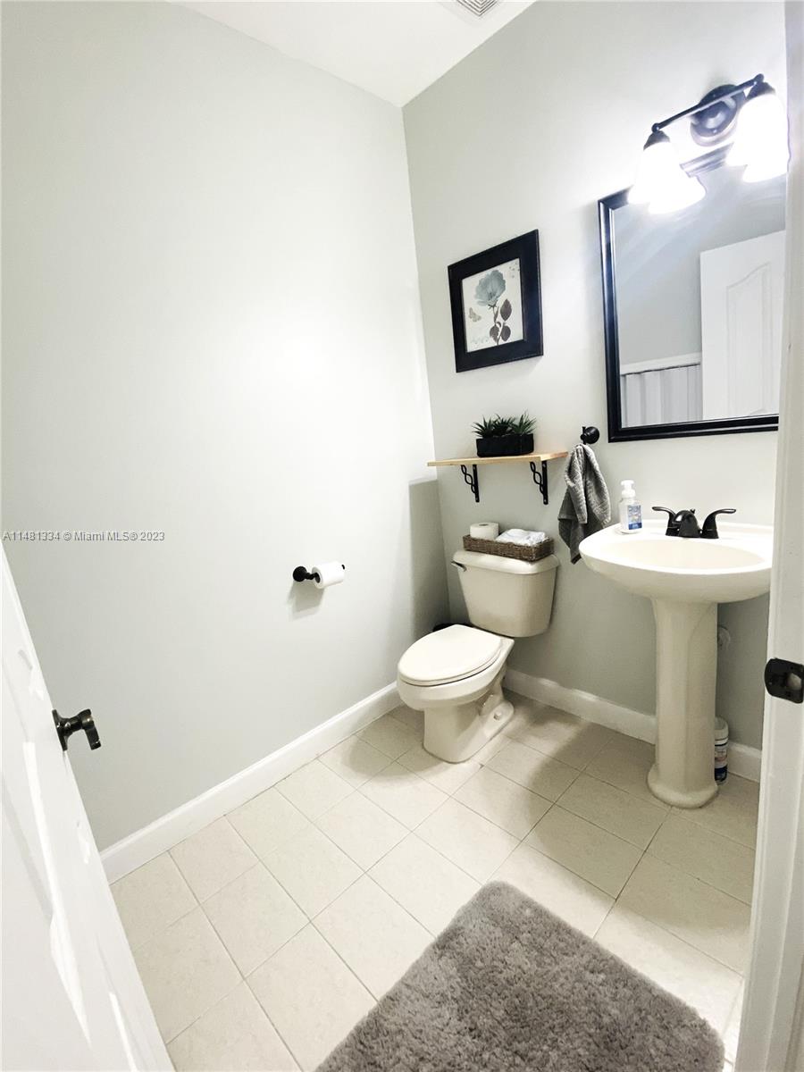 SILVER PALM HOMES - Residential