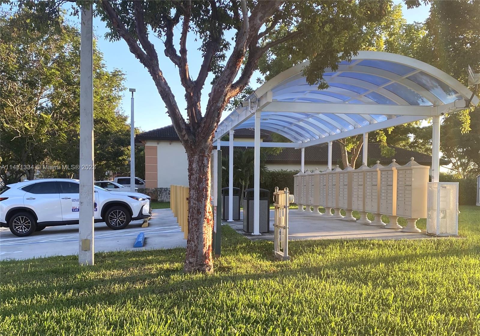 SILVER PALM HOMES - Residential