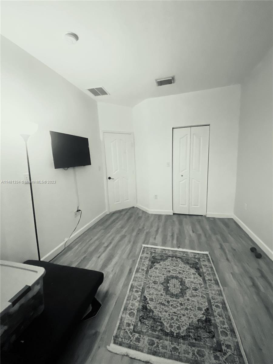 SILVER PALM HOMES - Residential
