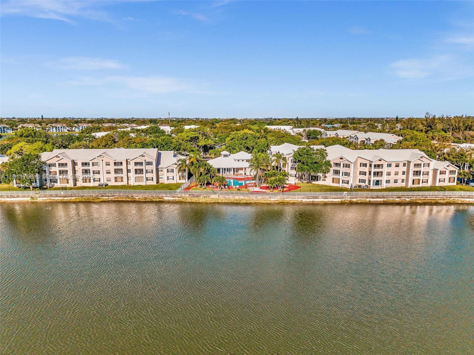 LAKEVIEW CLUB CONDO - Residential Lease