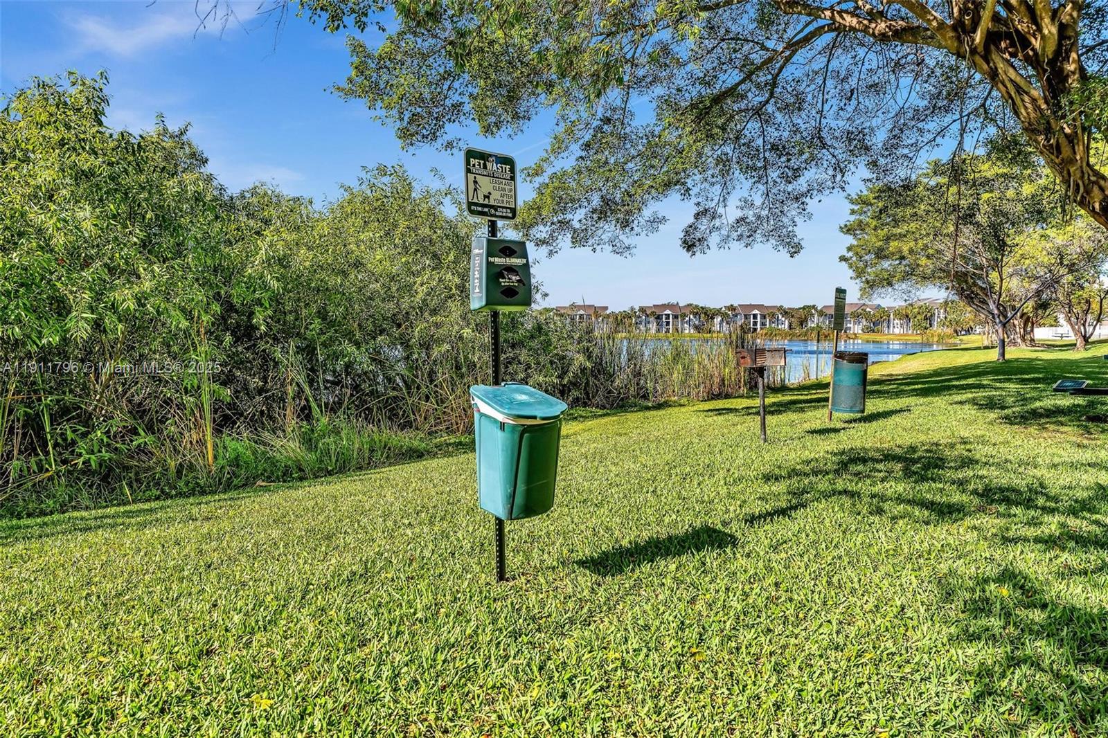 LAKEVIEW CLUB CONDO - Residential Lease