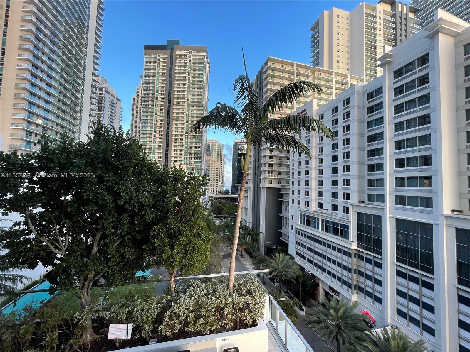 THE AXIS ON BRICKELL COND - Residential Lease