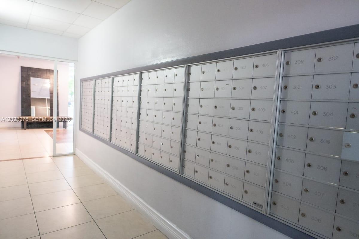 MADISON DOWNTOWN CONDO - Residential Lease
