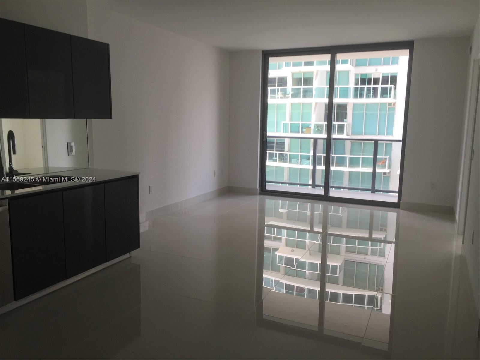 MY BRICKELL CONDO. - Residential Lease