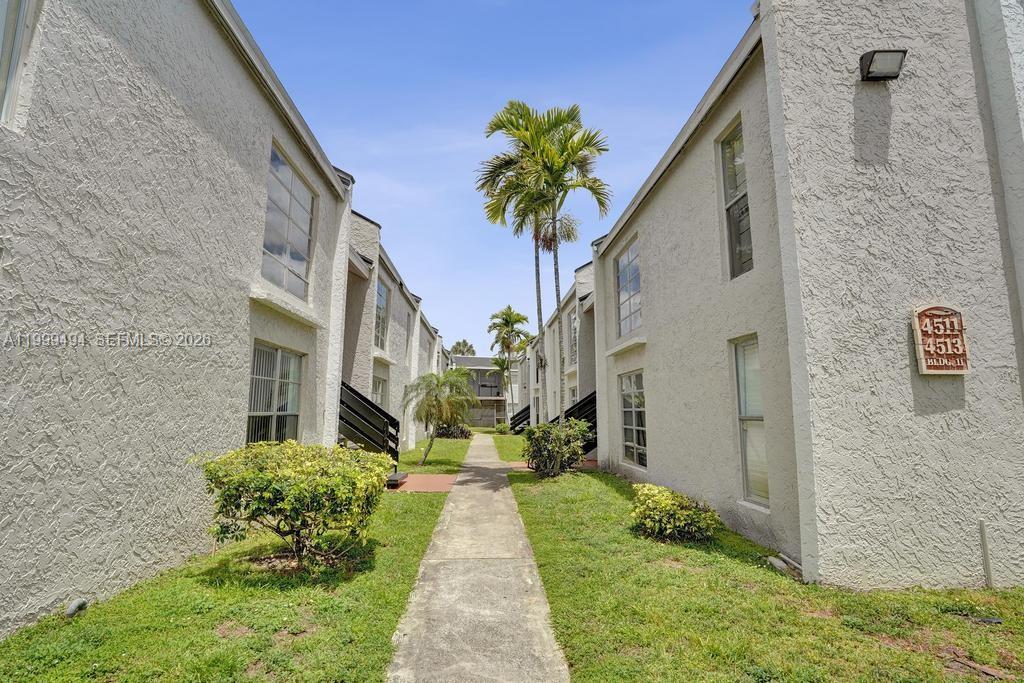 ARBOR KEYS CONDO - Residential