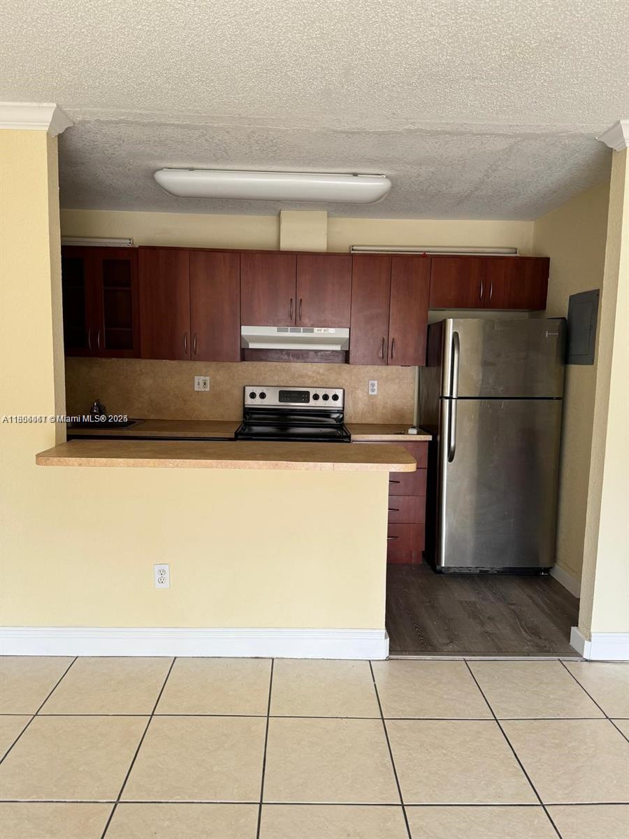 DORAL GARDENS CONDO - Residential Lease