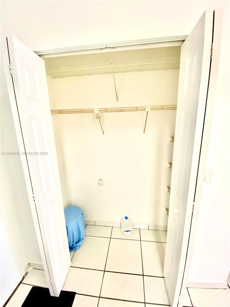 WOODSIDE APTS CONDO - Residential