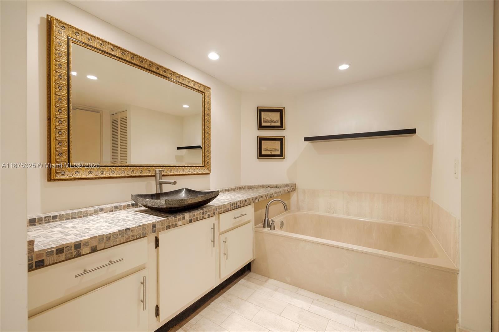 VENETIA CONDO - Residential