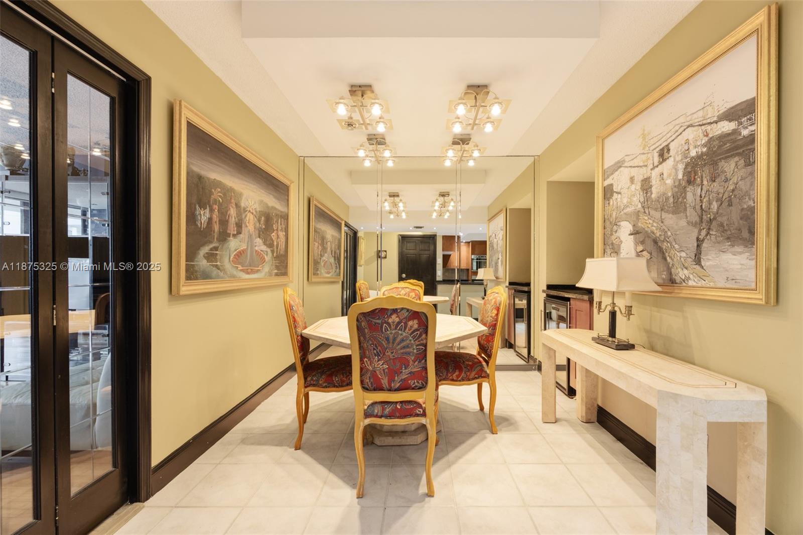 VENETIA CONDO - Residential