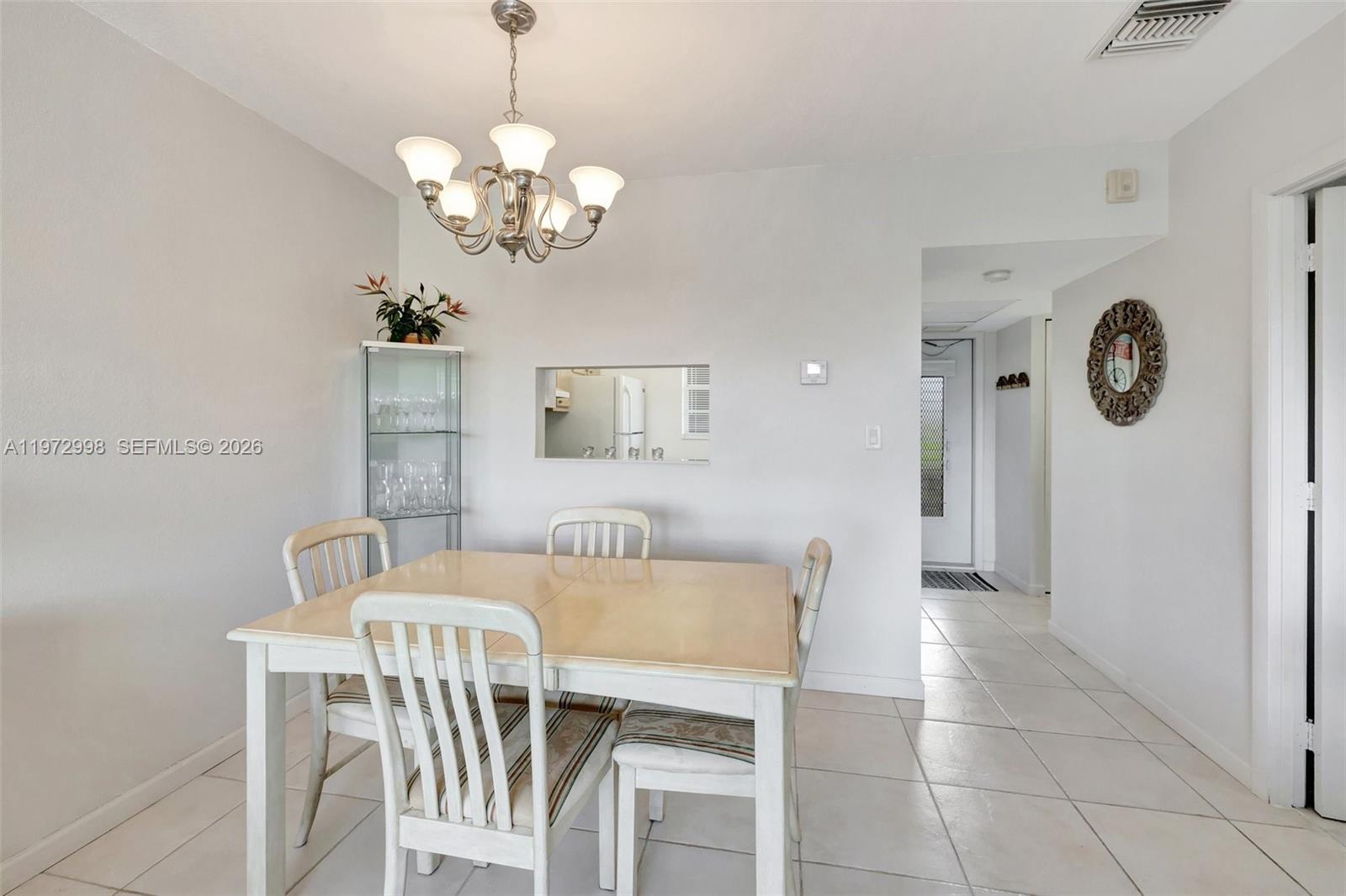 USNEE GARDENS CONDO - Residential