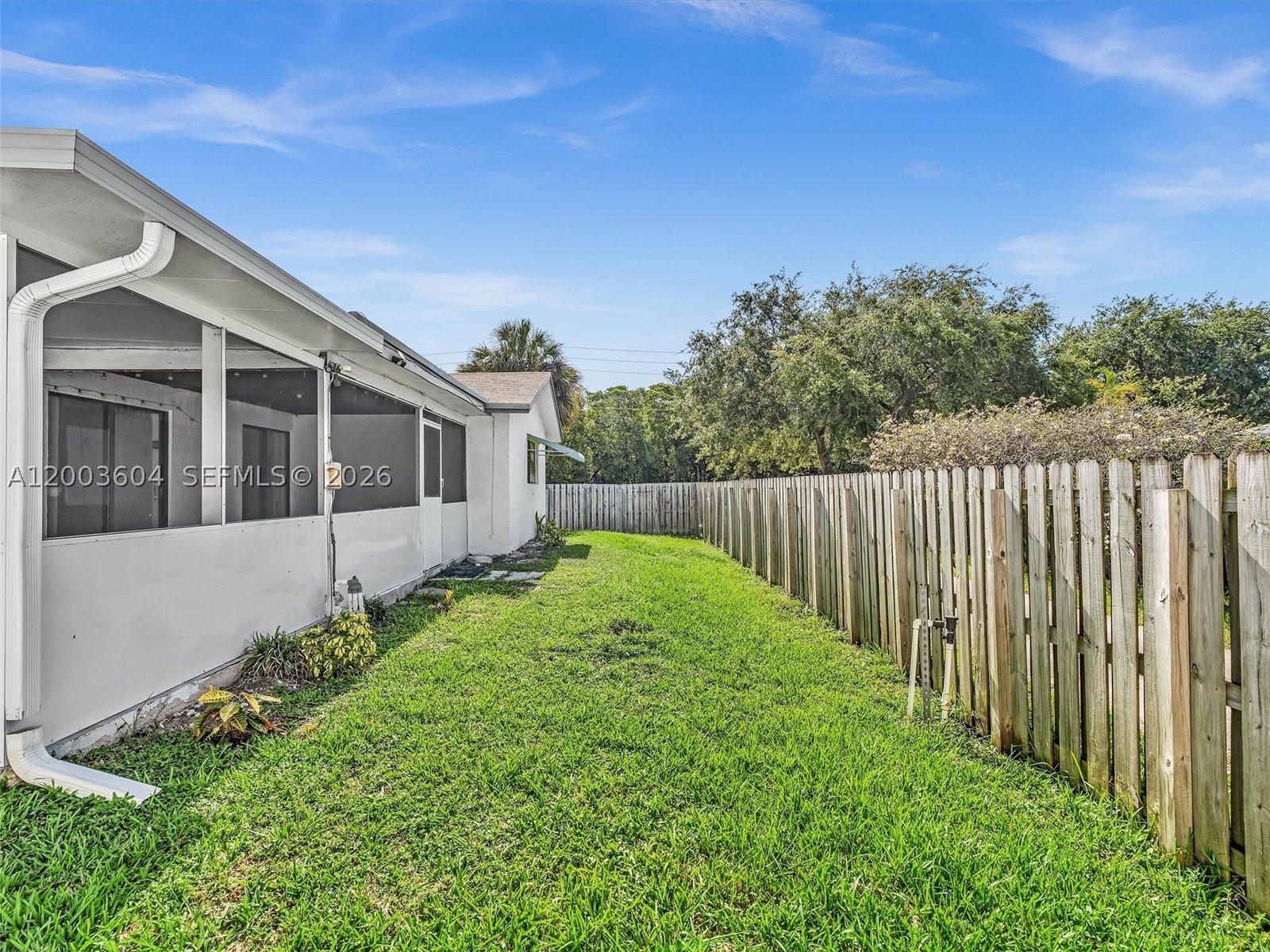 HOLLYWOOD CENTER AMEN PLA - Residential