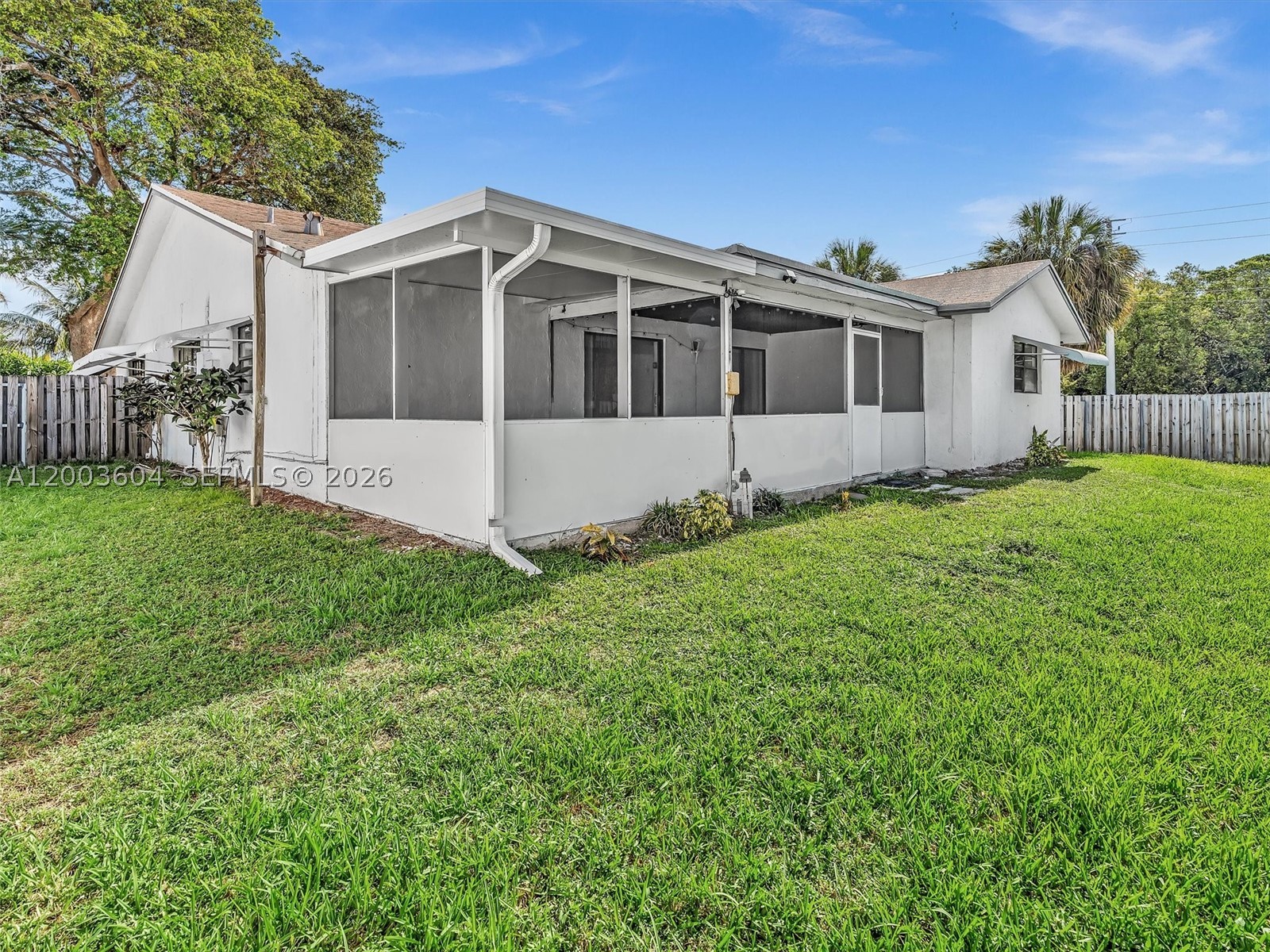 HOLLYWOOD CENTER AMEN PLA - Residential