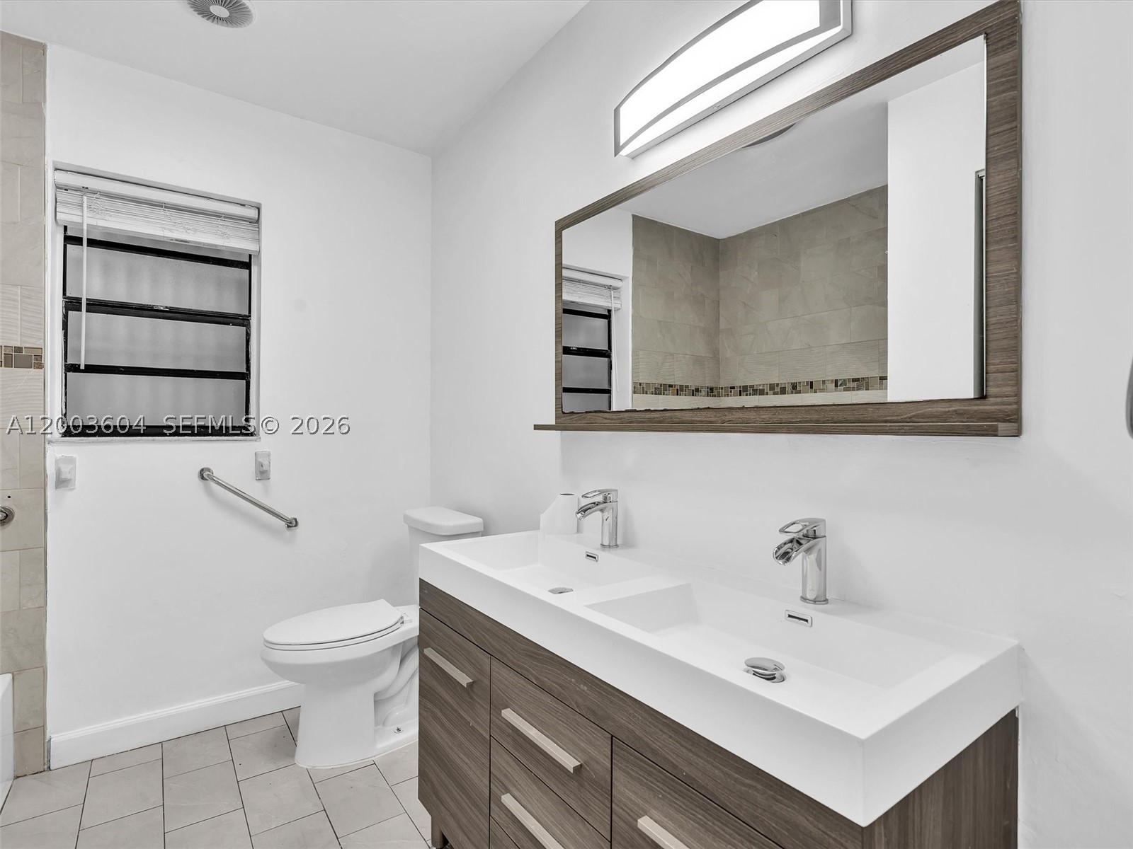 HOLLYWOOD CENTER AMEN PLA - Residential