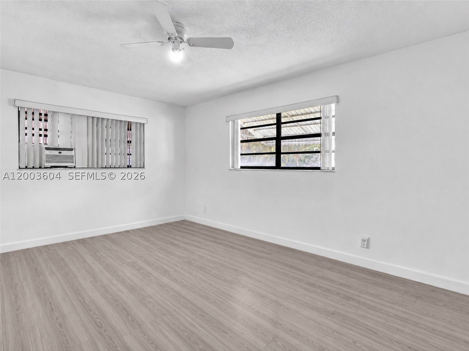 HOLLYWOOD CENTER AMEN PLA - Residential