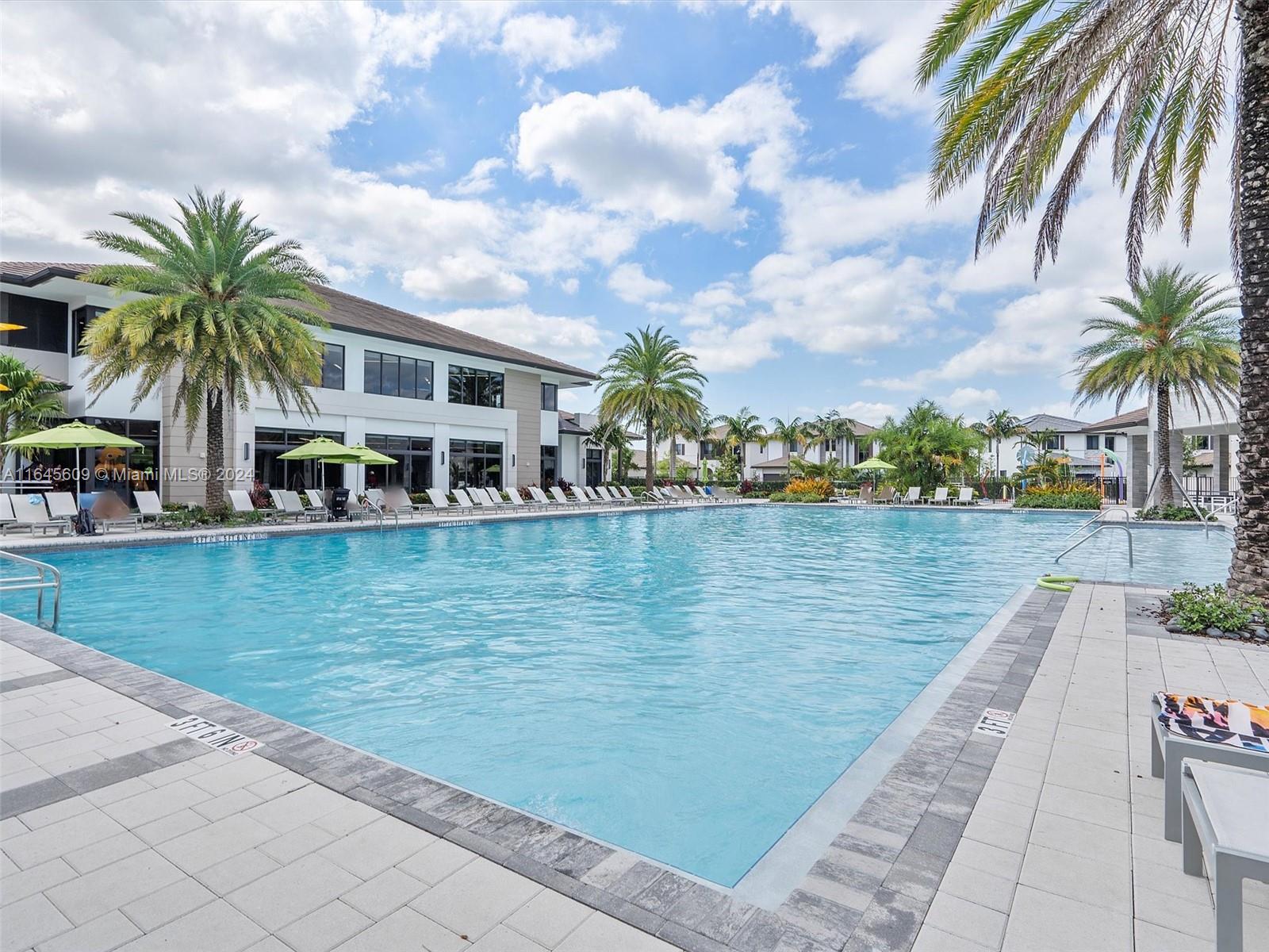 DOWNTOWN DORAL SOUTH PHAS - Residential Lease