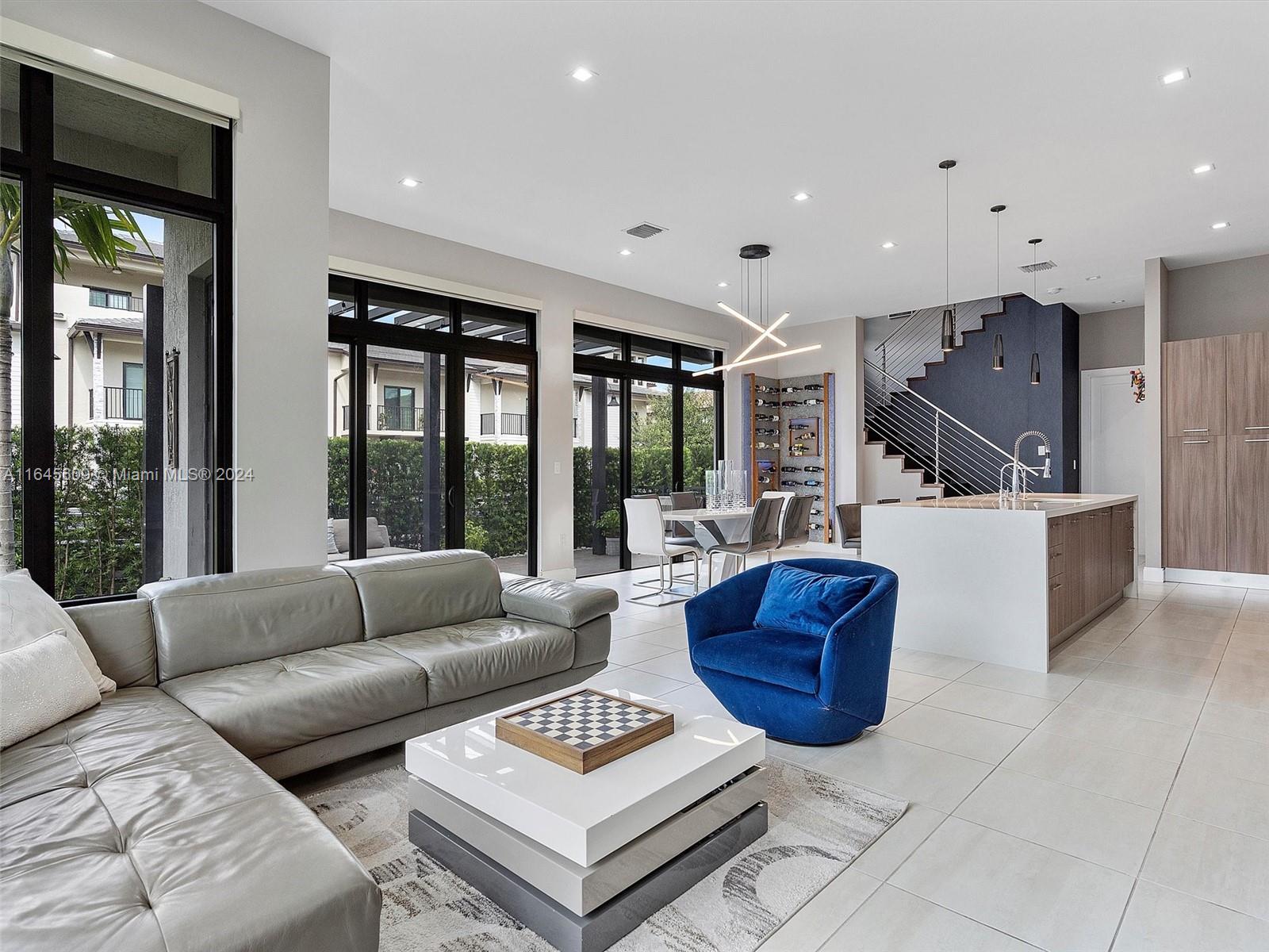DOWNTOWN DORAL SOUTH PHAS - Residential Lease