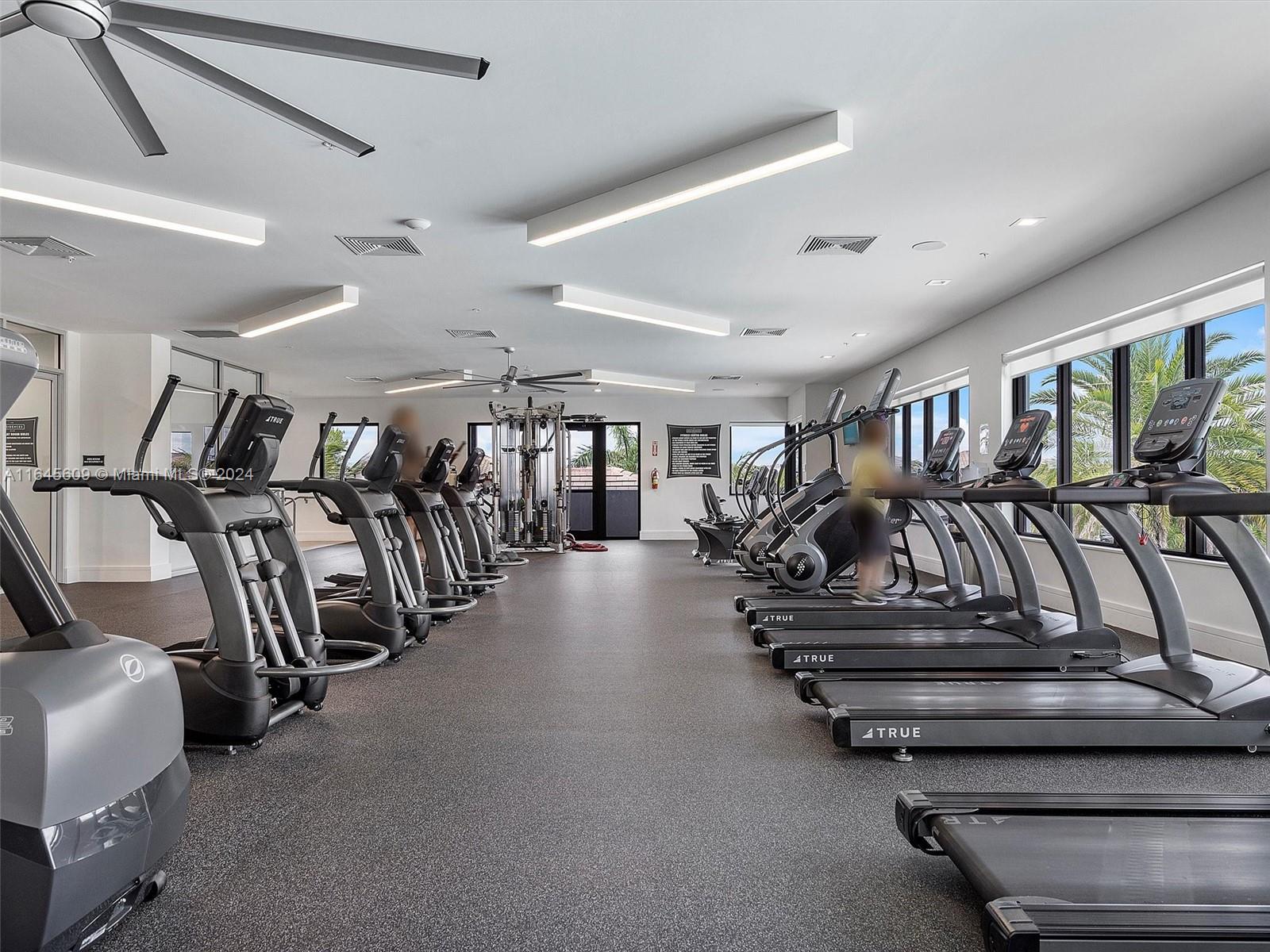 DOWNTOWN DORAL SOUTH PHAS - Residential Lease
