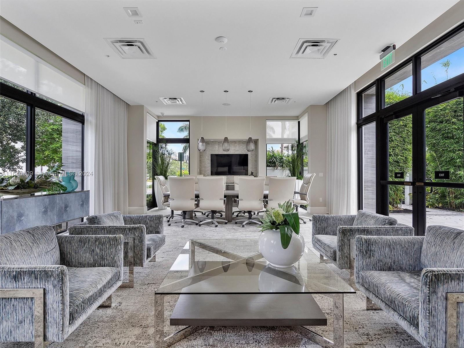 DOWNTOWN DORAL SOUTH PHAS - Residential Lease
