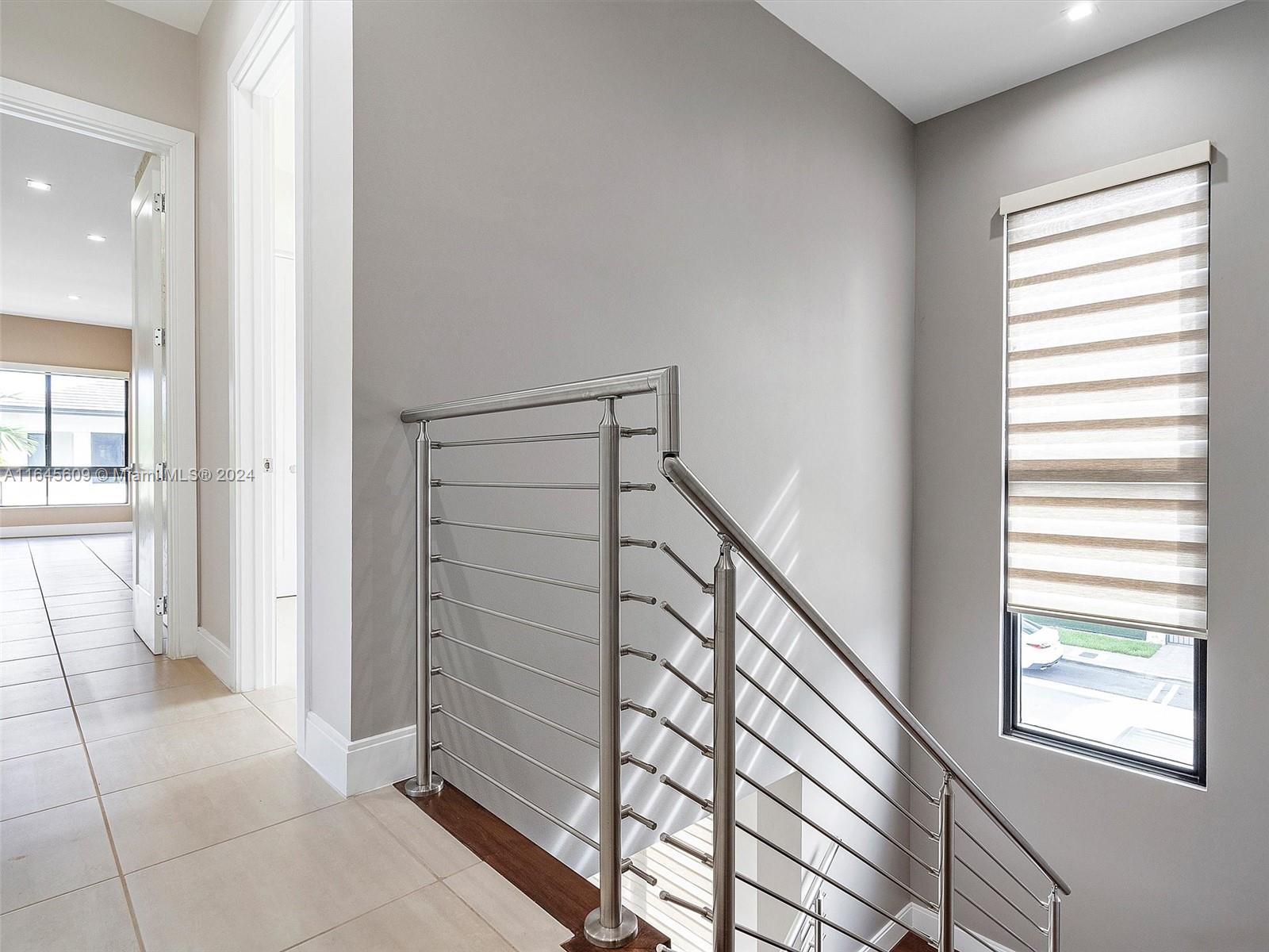 DOWNTOWN DORAL SOUTH PHAS - Residential Lease