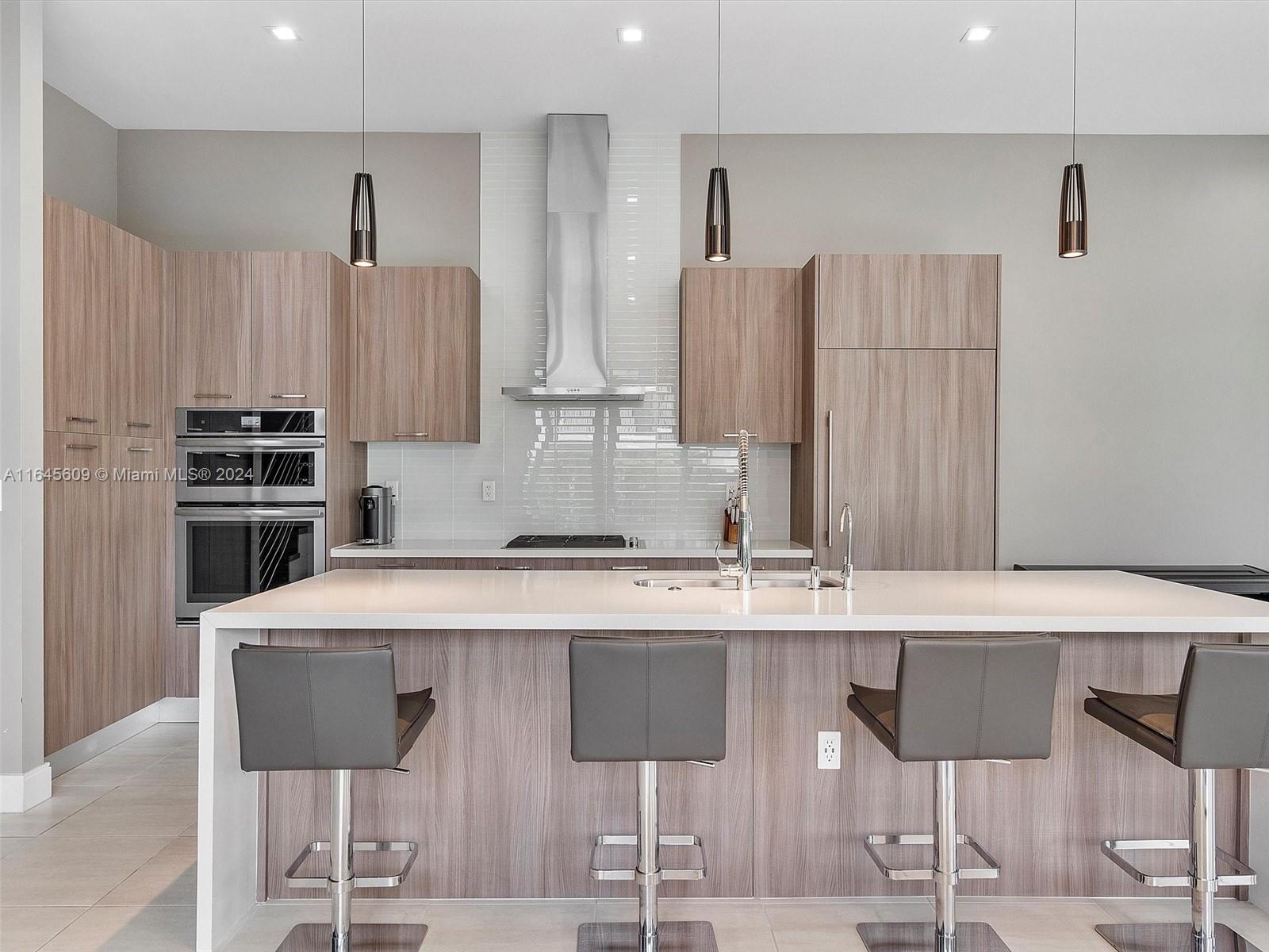 DOWNTOWN DORAL SOUTH PHAS - Residential Lease