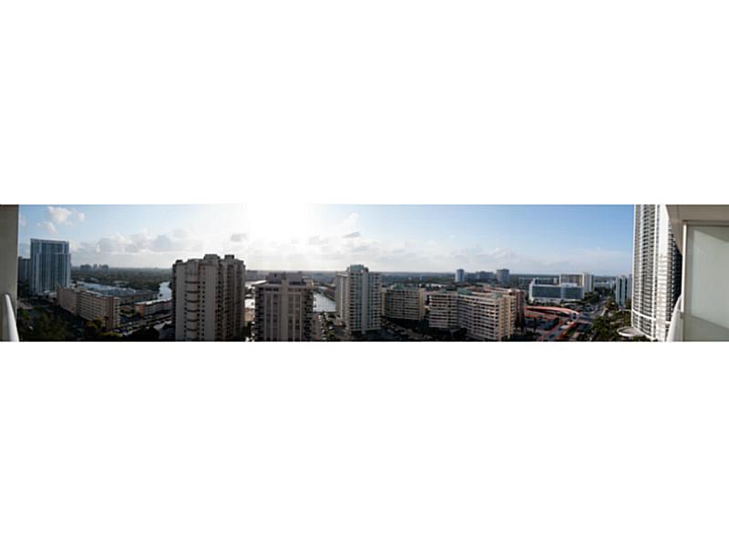 BEACH CLUB CONDO - Residential Lease