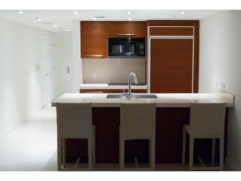 BEACH CLUB CONDO - Residential Lease