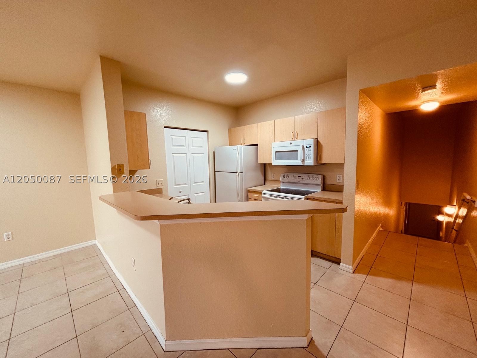 BELMONT AT NORTH LAUDERDA - Residential Lease