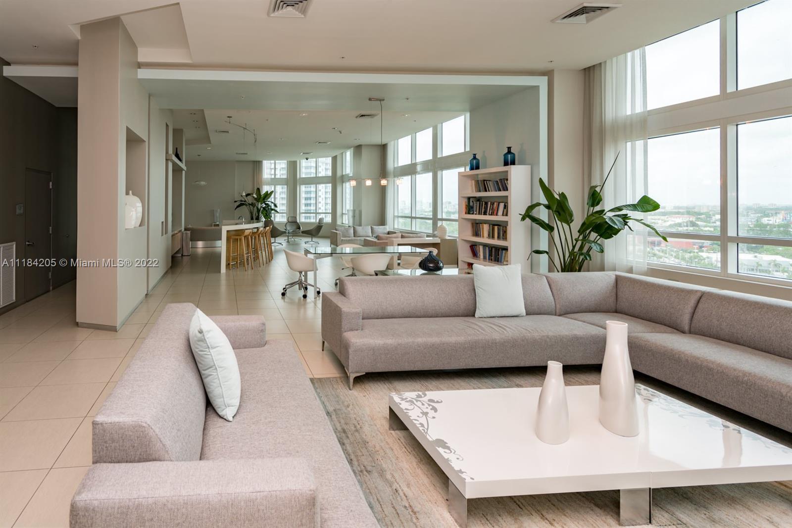 QUANTUM ON THE BAY CONDO - Residential Lease