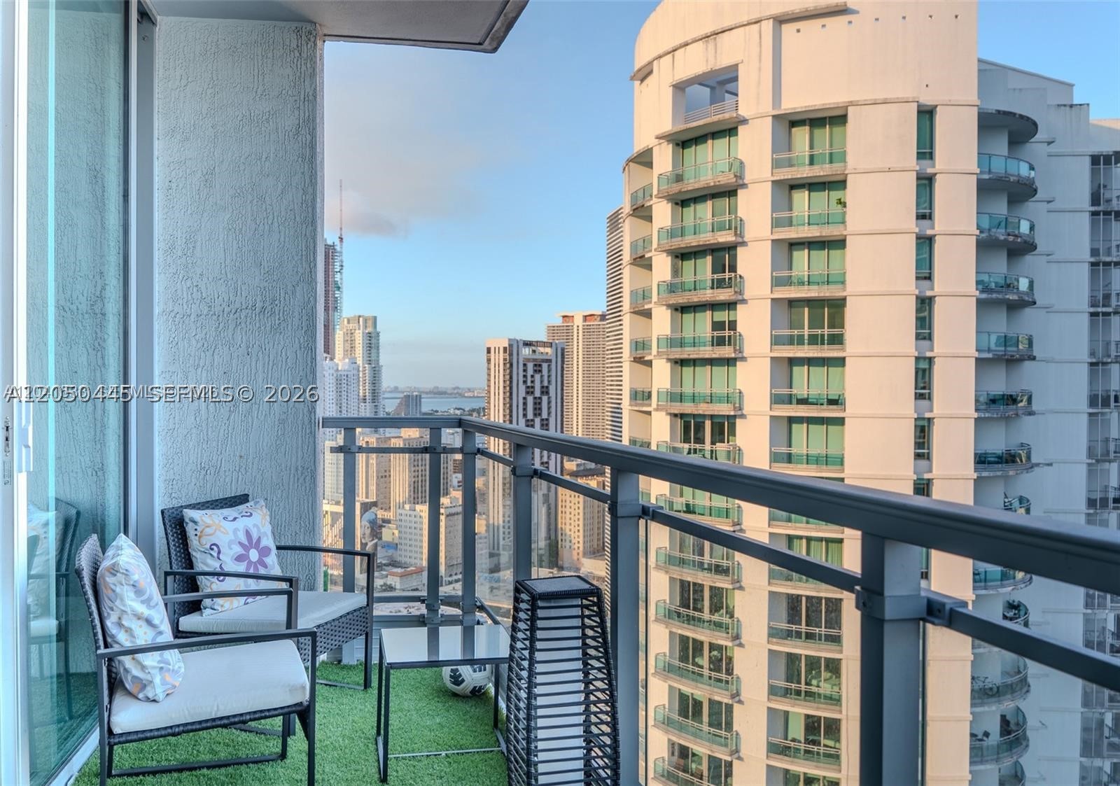 IVY CONDO - Residential