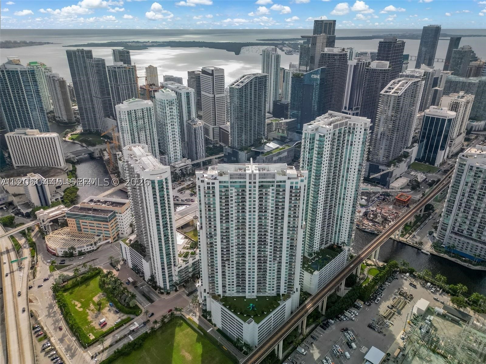 IVY CONDO - Residential
