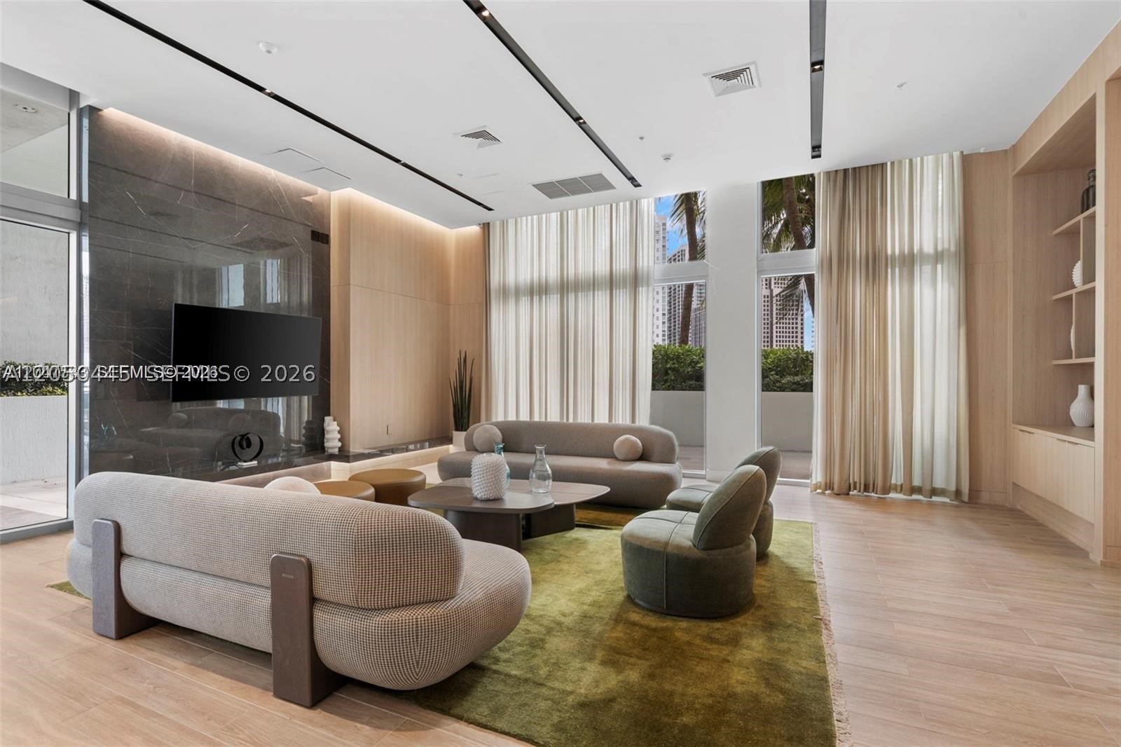 IVY CONDO - Residential