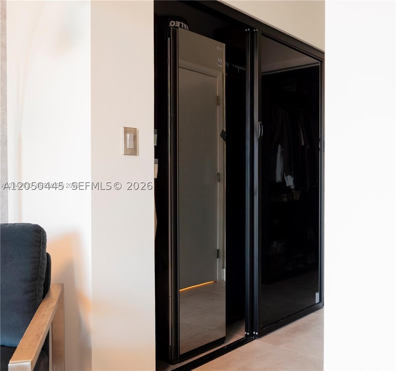 IVY CONDO - Residential