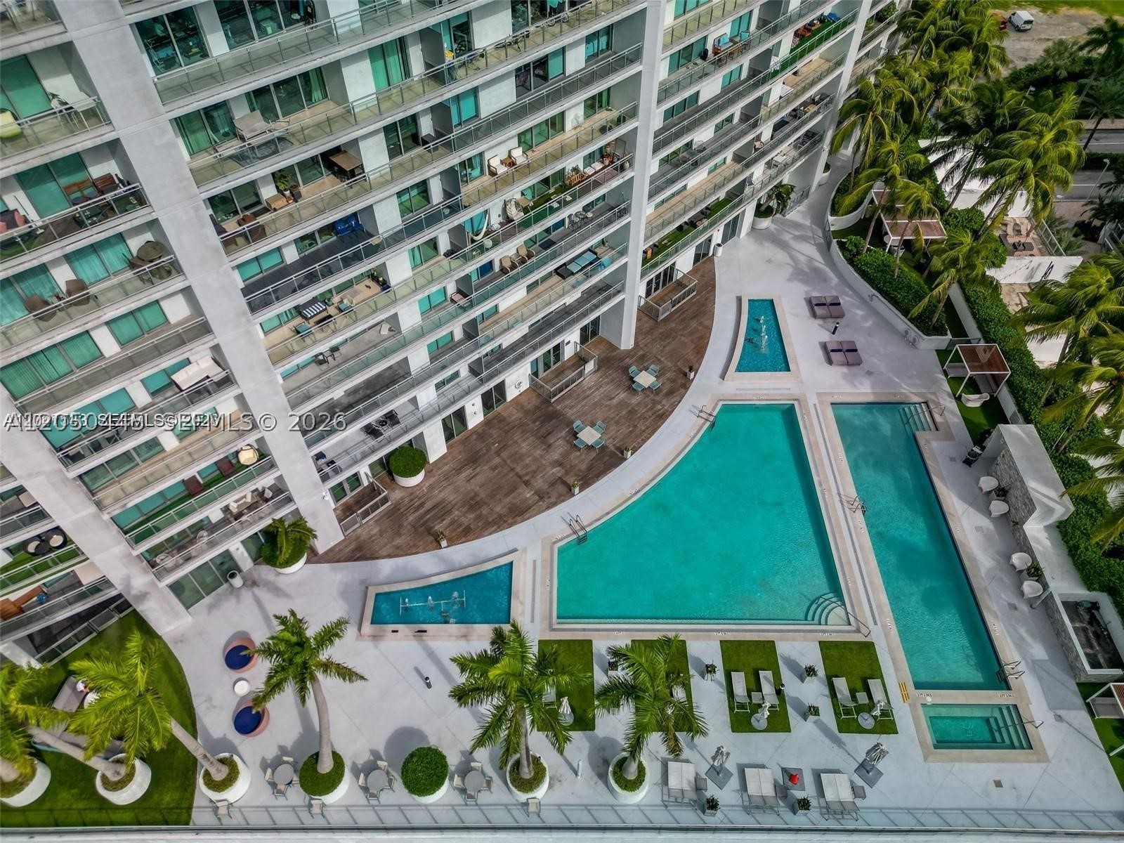 IVY CONDO - Residential