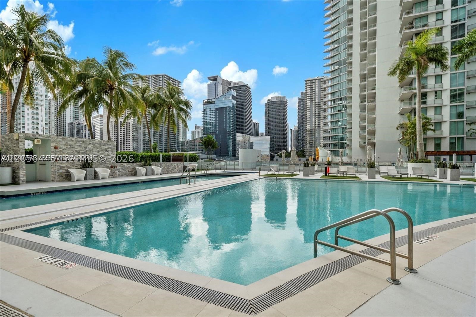 IVY CONDO - Residential