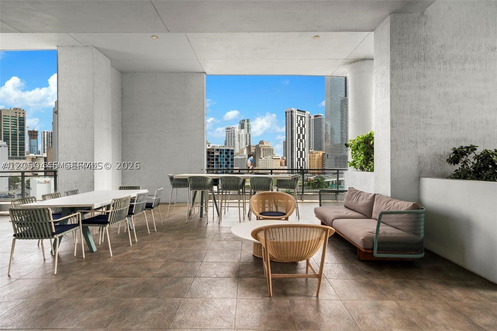 IVY CONDO - Residential