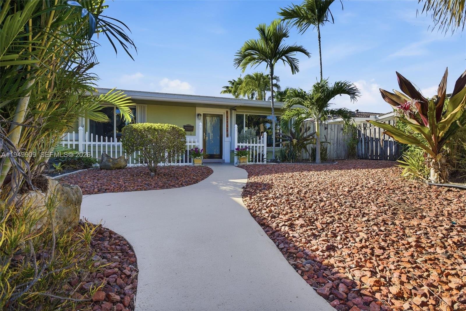 EDGEWATER ESTATES - Residential