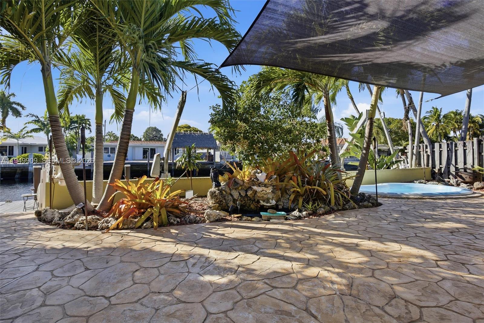 EDGEWATER ESTATES - Residential