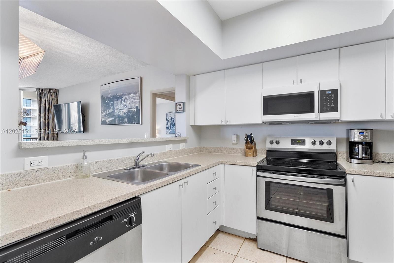 OCEAN POINT BEACH CLUB CO - Residential